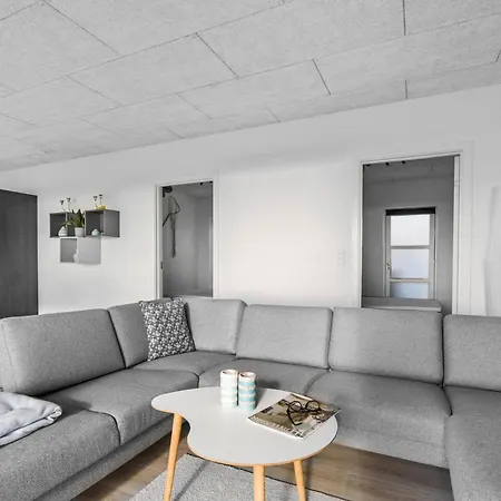 Сasa de vacaciones 2 Bedroom Cozy In Bjert *