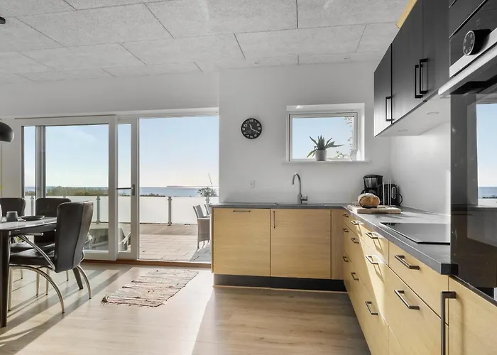 Сasa de vacaciones 2 Bedroom Cozy In Bjert