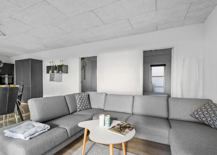 Сasa de vacaciones 2 Bedroom Cozy In Bjert *